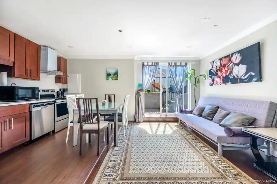 Coze Home In Vancouver Near Yvr Zewnętrze zdjęcie